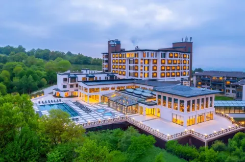 Docs Wellness SPA Hotel görsel 1