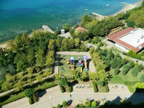 Ihlas Armutlu Tatil Koyu görsel 1